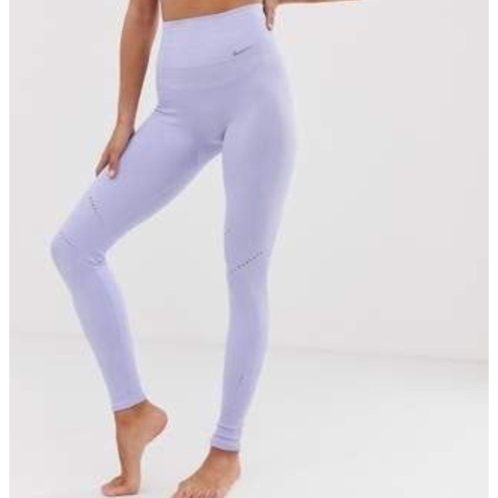 NWT Nike Sculpt Fit Light Purple Leggings - Picture 1 of 10